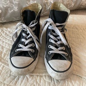 Converse classic black high tops, | 7 women, 5 men